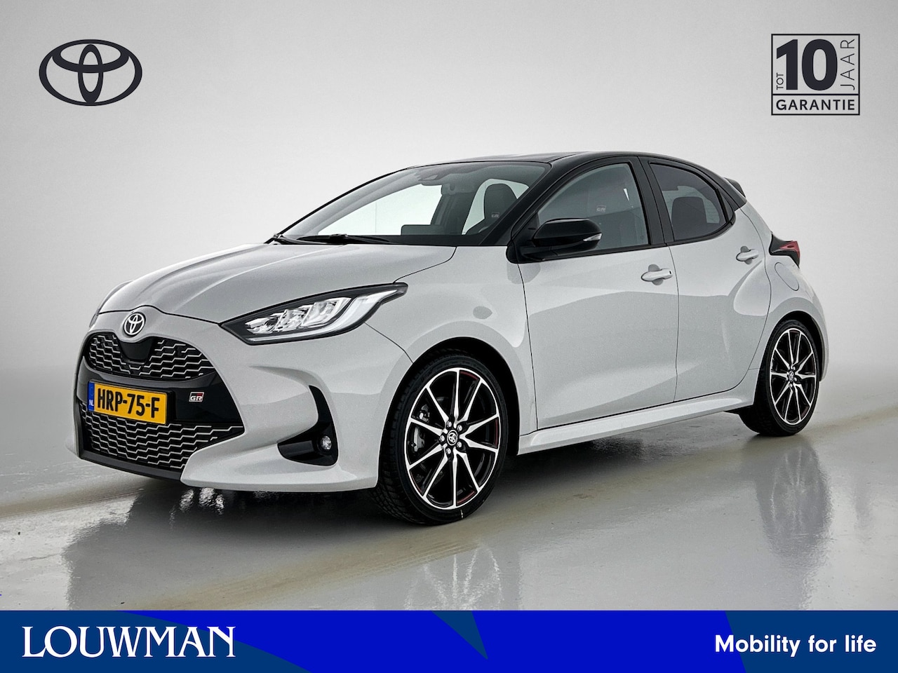 Toyota Yaris - 1.5 Hybrid GR Sport | Complete uitvoering | - AutoWereld.nl
