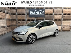 Renault Clio - 1.2 TCe Initiale Paris PANO NAV Leder BOSE Stoelverwarming