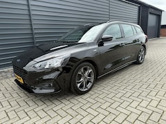 Ford Focus Wagon - 1.5 EcoBoost ST Line Automaat Carplay Trekhaak