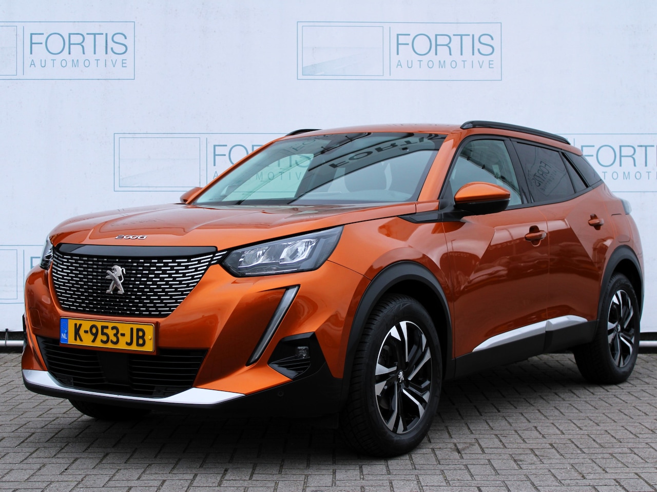 Peugeot 2008 - 1.2 PureTech Blue Lease Allure NL AUTO | TREKHAAK | CARPLAY | HALF LEDER | CRUISE | - AutoWereld.nl