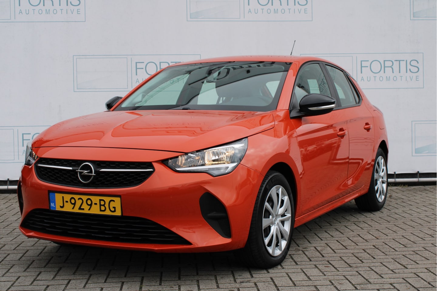 Opel Corsa - 1.2 Edition NAVI | AIRCO | NL-AUTO - AutoWereld.nl