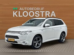 Mitsubishi Outlander - 2.0 PHEV Instyle | Leder | Schuifdak | Keyless | Xenon | camera | Stoelverwarming