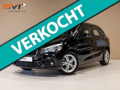 BMW 2-serie Active Tourer - 218i Essential / 136pk / Leder / Navigatie /