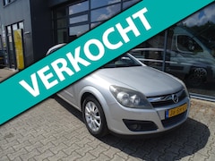 Opel Astra - 1.6 Cosmo 5 drs + Trekhaak