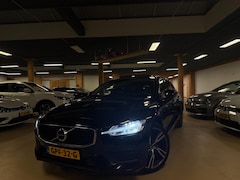 Volvo V60 - 2.0 D3 Pano Airco Lane Assist Trekhaak Cruise Control