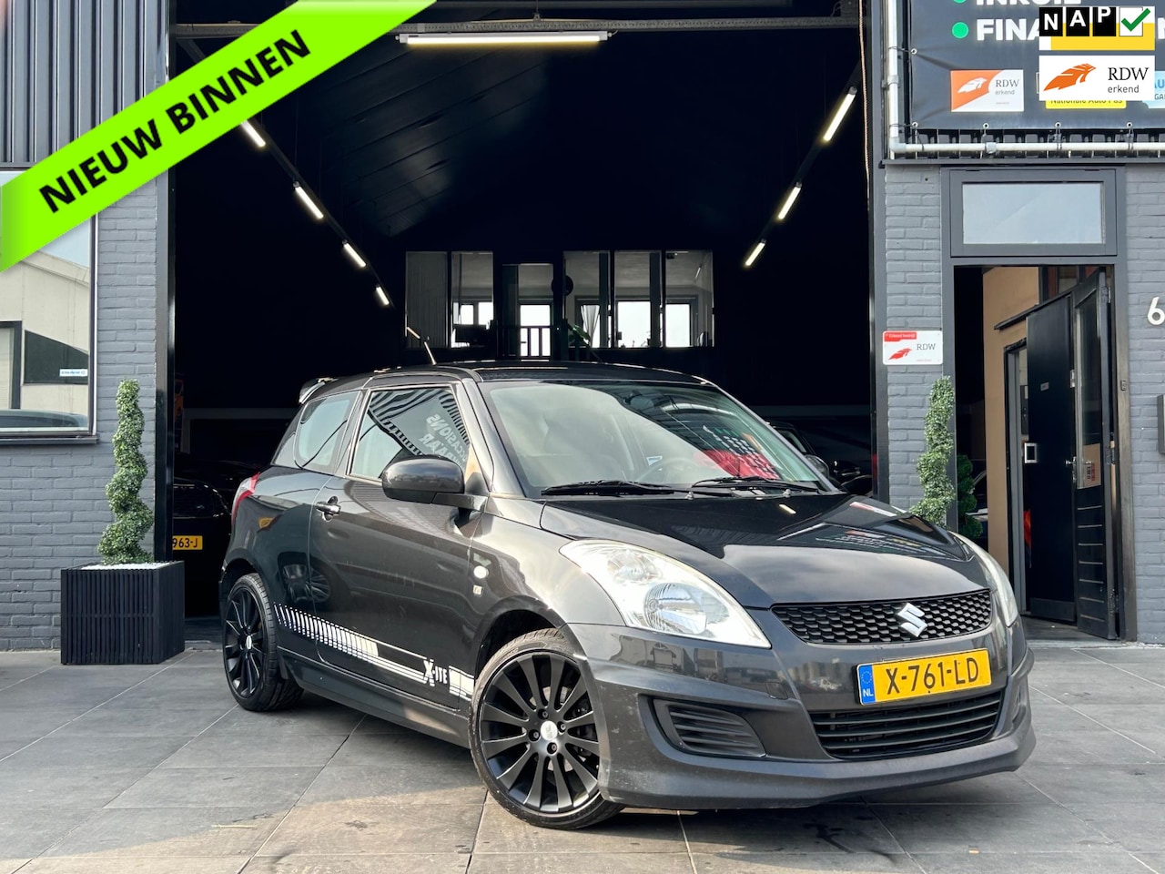 Suzuki Swift - 1.2 Exclusive EASSS|Airco|Elek.ram|APK|Sportief - AutoWereld.nl