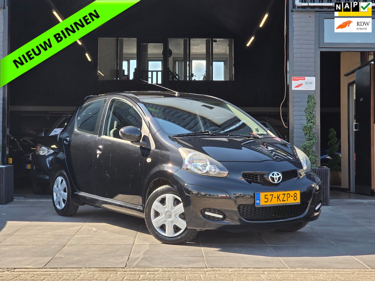 Toyota Aygo - 1.0-12V Comfort | 5DRS | ELEK. RAMEN | 2e EIGENAAR | NIEUWE APK | NAP - AutoWereld.nl