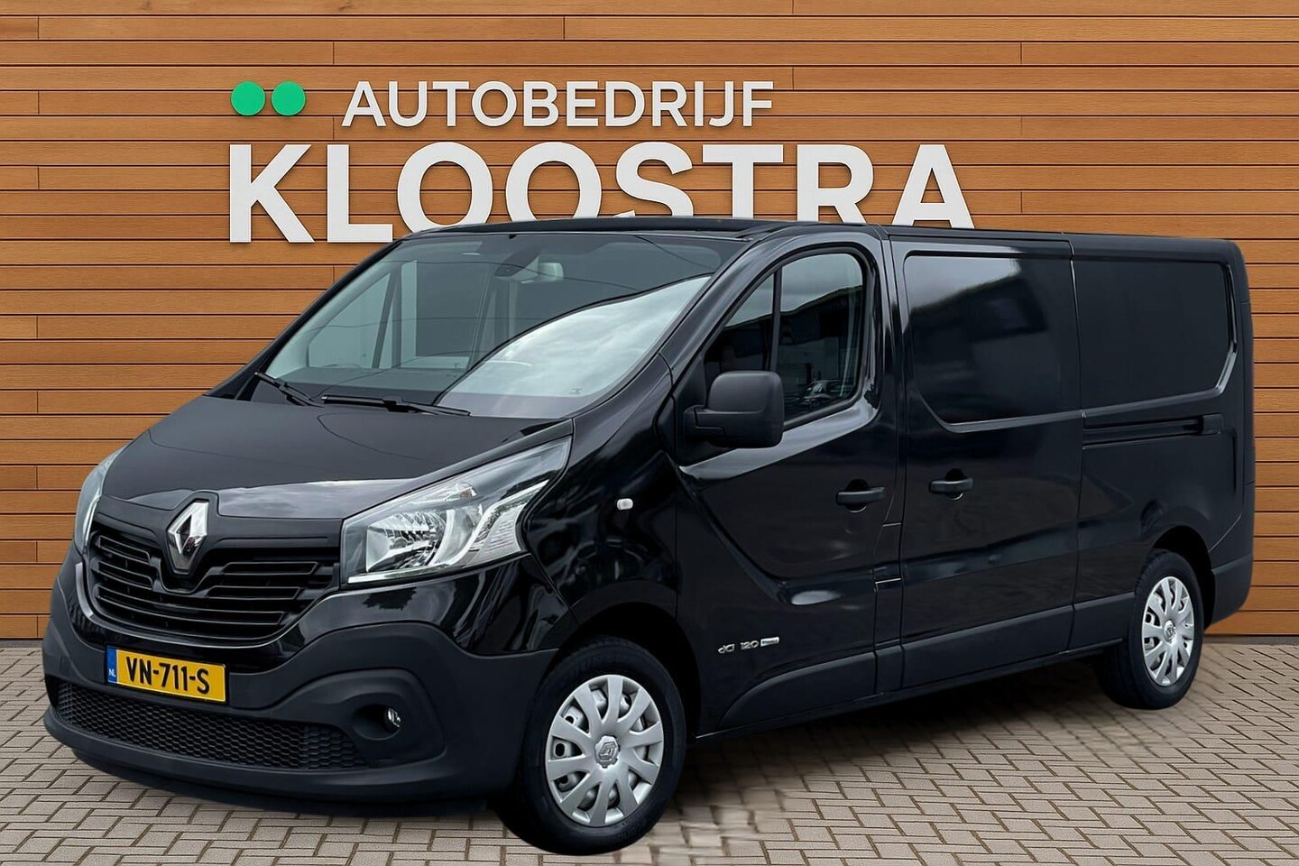 Renault Trafic - 1.6 dCi T29 L2H1 | 2x schuifdeur | Navi | Camera | PDC | Cruise control | Trekhaak - AutoWereld.nl