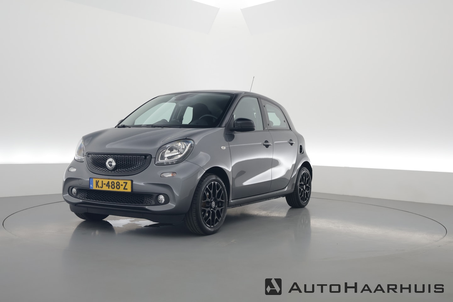 Smart Forfour - 1.0 Passion Aut. | Clima | Bluetooth | PDC A | 16'' - AutoWereld.nl