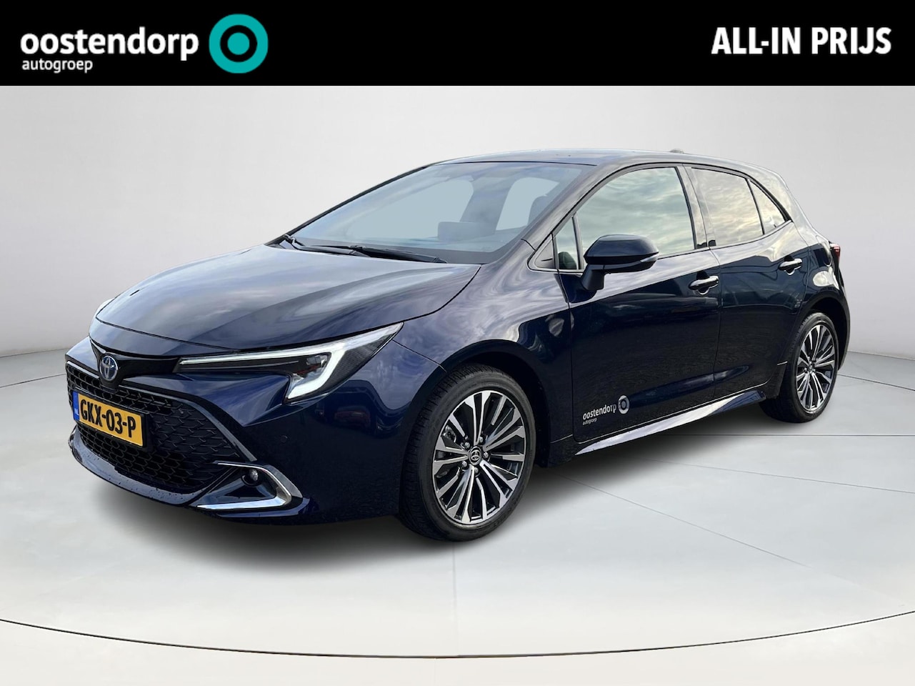 Toyota Corolla - Hybrid 140 Dynamic | Demonstratie auto | Midnight blue metallic / zwart dak - AutoWereld.nl