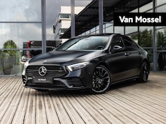 Mercedes-Benz A-klasse - AMG 35 4MATIC Premium Plus | DESIGNO MAGNO ZWART | 19 INCH MULTISPAAK | PANORAMA/SCHUIF-KA