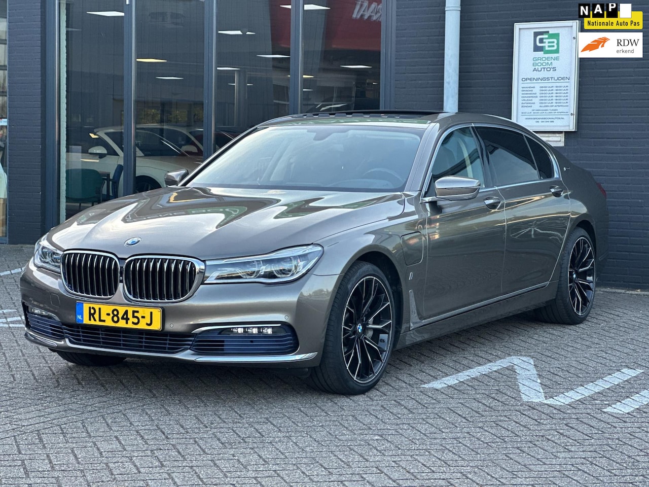 BMW 7-serie - 740Le iPerformance High Executive/PANO-DAK/360 CAMERA/NL-AUTO NAP!! - AutoWereld.nl