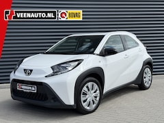 Toyota Aygo X - 1.0 VVT-i MT Play Camera/Apple/Stoelwarm/Keyless