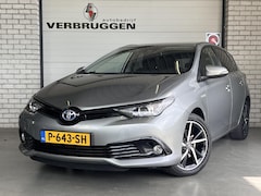 Toyota Auris - 1.8 Hybrid Team D | 17" LMV | ALL-Season | Navi | Camera | Stoelverw. | BT | All-in rijkla