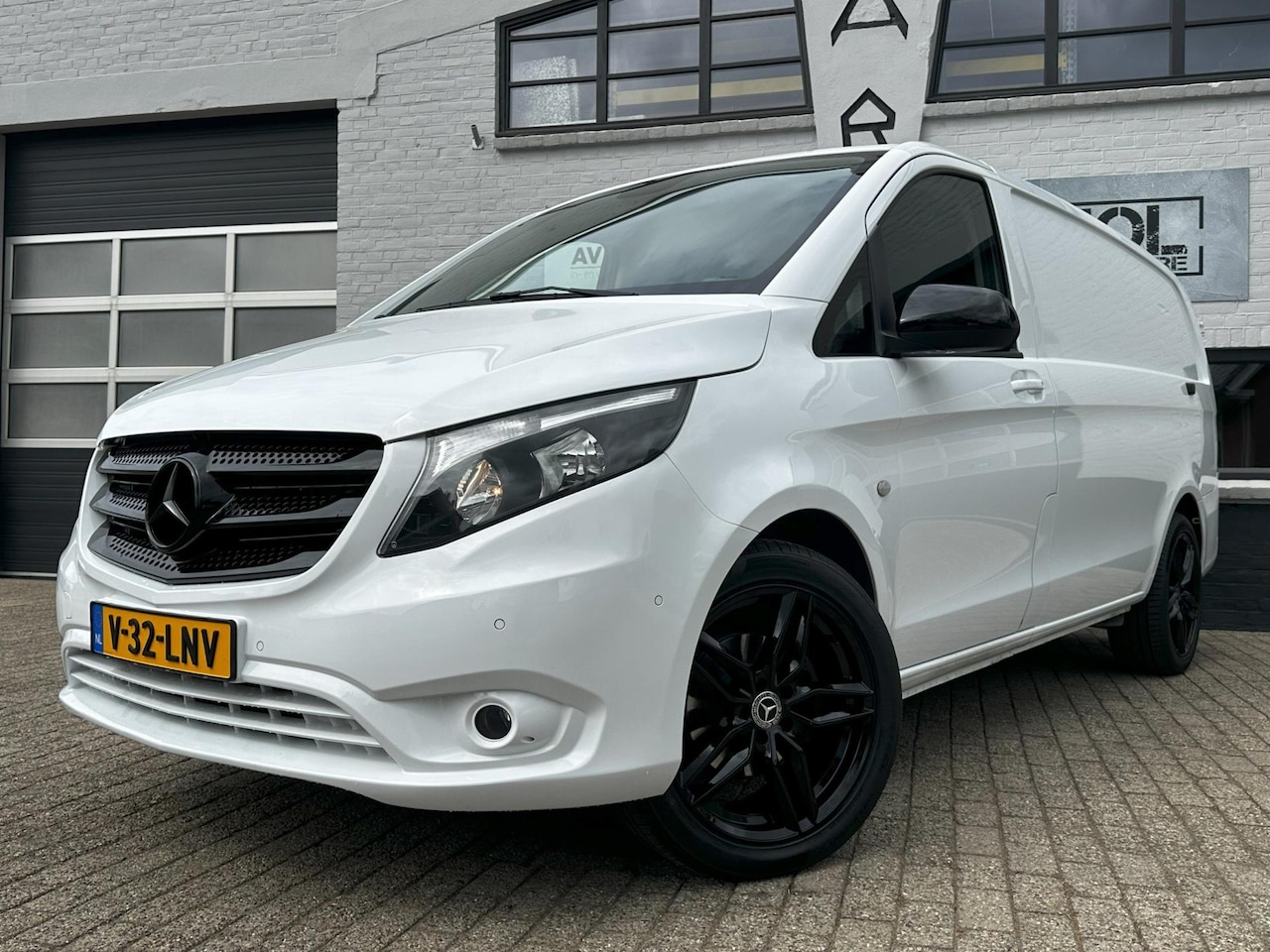 Mercedes-Benz Vito - 116 CDI Lang Cruise Navi Carplay Trekhaak - AutoWereld.nl