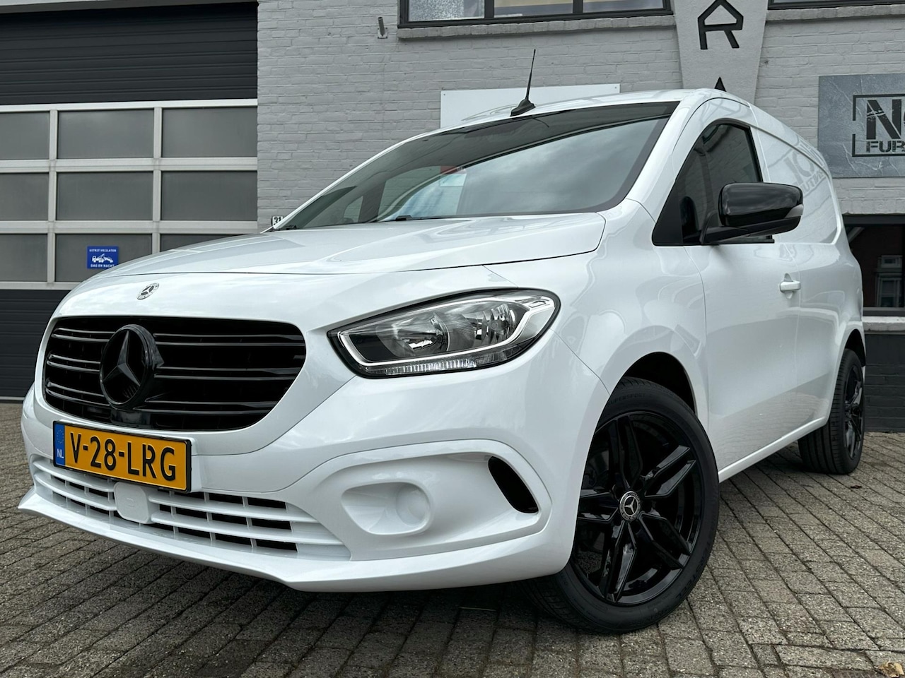 Mercedes-Benz Citan - 110 CDI L1 Airco PDC nieuwe 18 inch velgen - AutoWereld.nl