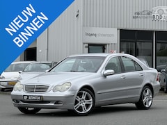 Mercedes-Benz C-klasse - 180 K. Elegance AUTOMAAT/AIRCO/CRUISE CONTROLE/MOOIE ORIGINELE MERCEDES