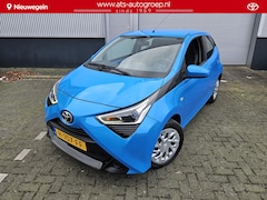 Toyota Aygo - 1.0 VVT-i x-play limited Apple Carplay & Android Auto | Achteruitrijcamera | Snelheidsbegr