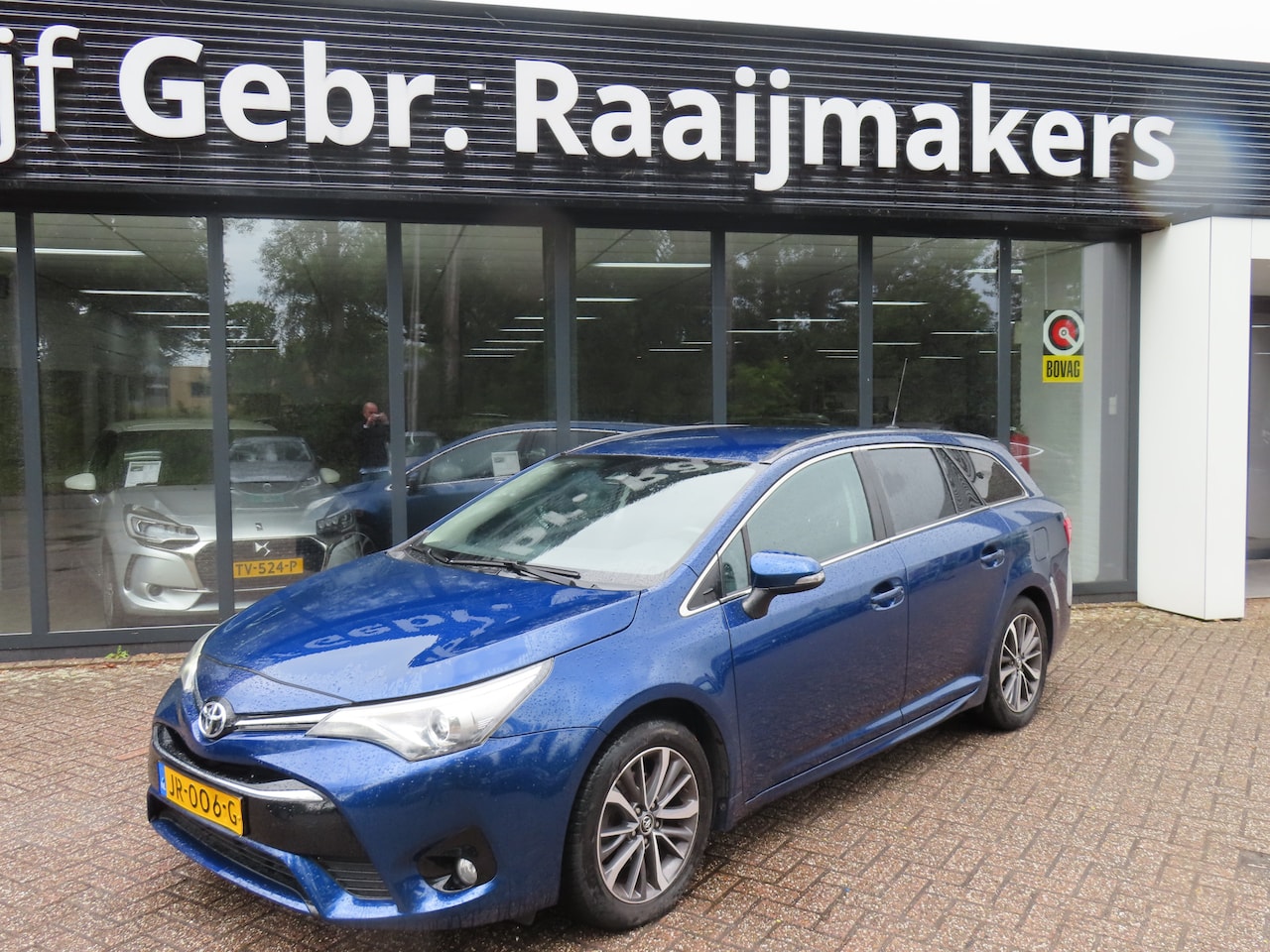 Toyota Avensis Touring Sports - 1.6 D-4D-F Lease Pro*Navi*Leder*Camera*EXPORT/EX.BPM* - AutoWereld.nl
