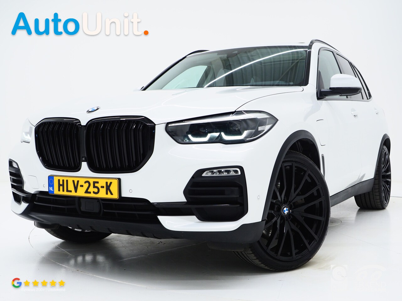 BMW X5 - xDrive45e Full Black | Panoramadak | Luchtvering | Harman/Kardon | 360 | Keyless | Adaptiv - AutoWereld.nl