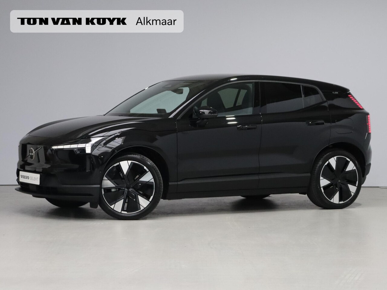 Volvo EX30 - Single Motor Extended Range Ultra 69 kWh / Panoramisch Dak / 360gr Camera / Elektr. Verste - AutoWereld.nl