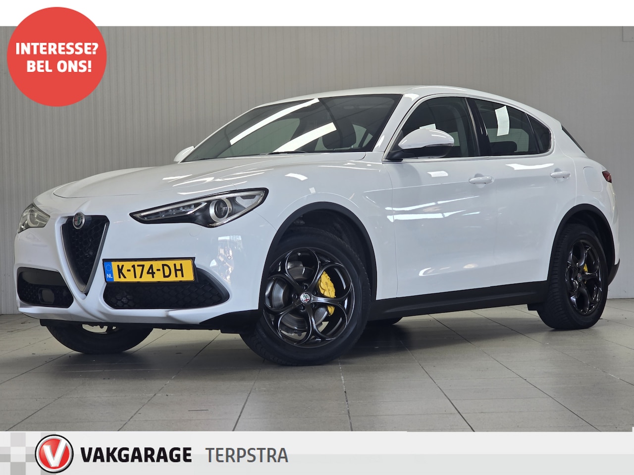 Alfa Romeo Stelvio - 2.0 T AWD Super/ 202pk!/ Trekhaak/ Keyless/ Camera/ Android Auto/ DAB+/ Lane-Assist./ Dode - AutoWereld.nl
