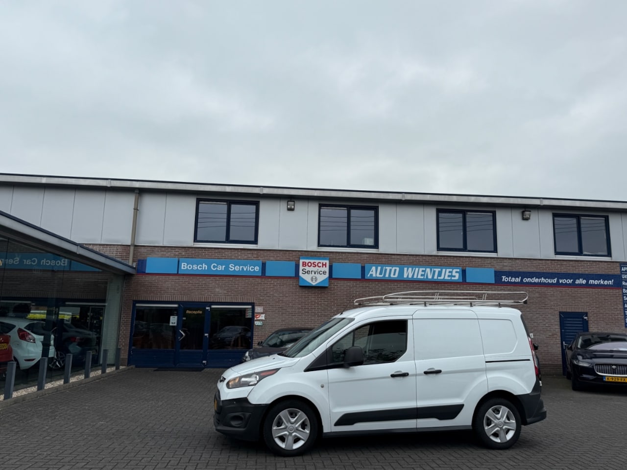 Ford Transit Connect - 1.5 TDCI | L1 Ambiente | Airco | Cruise - AutoWereld.nl