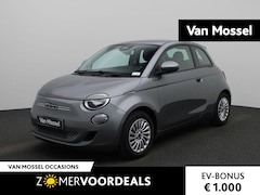 Fiat 500 - 42 kWh | APPLE CARPLAY | LED DAGRIJVERLICHITNG | AIRCO | STOELVERWARMING |