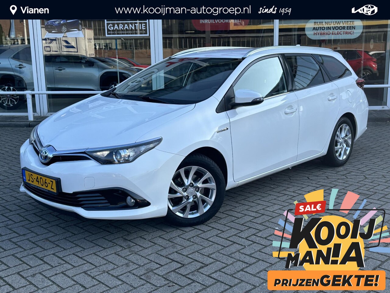 Toyota Auris Touring Sports - 1.8 Hybrid Aspiration | Cruise control | Spraakbediening | Airconditioning | Keyless start - AutoWereld.nl