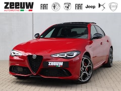 Alfa Romeo Giulia - 2.0 Turbo 280 PK Competizione Q4 AWD | Pano | Harman | 19"