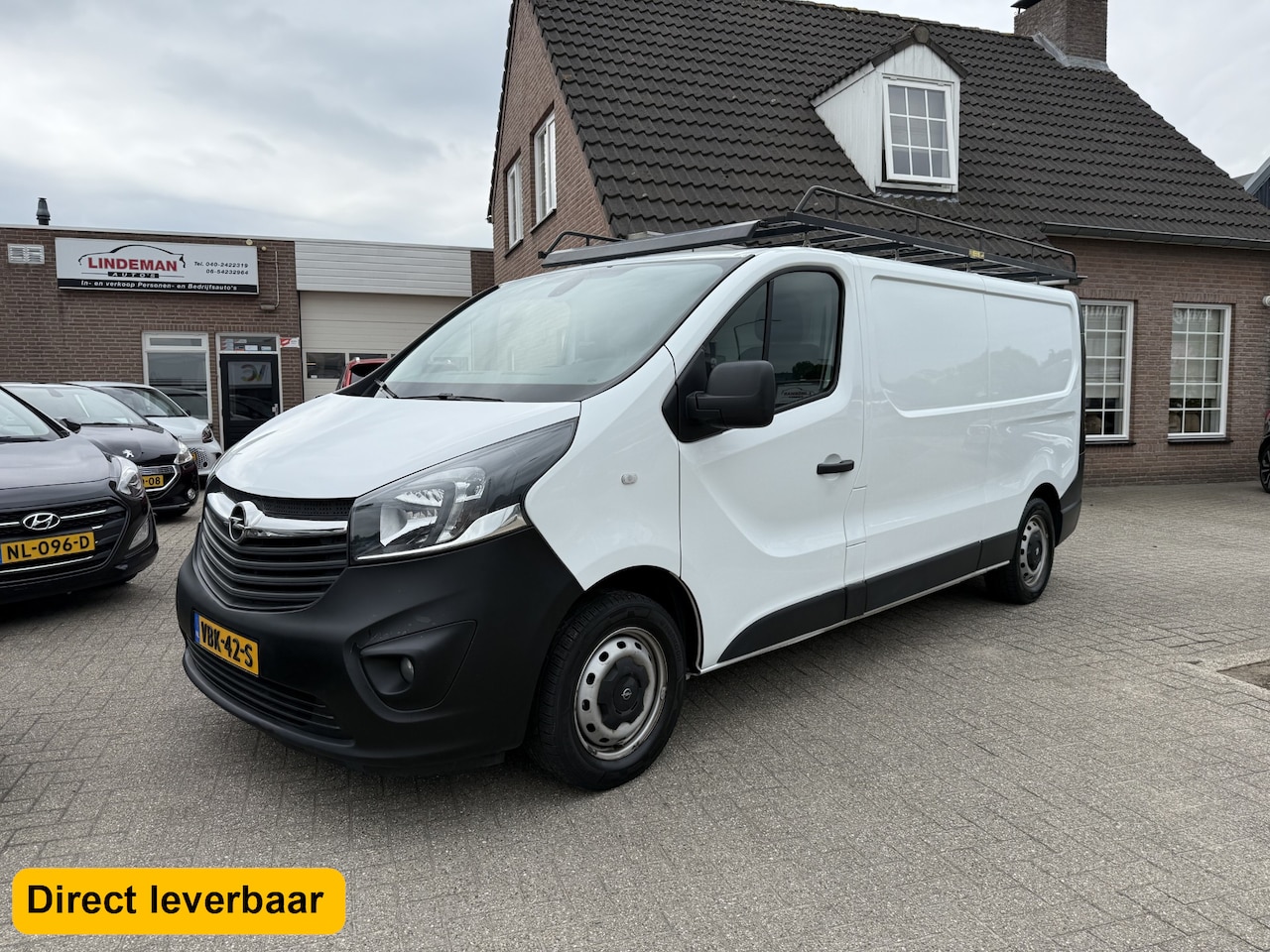 Opel Vivaro - 1.6 CDTI L2 Airco Navi Camera 3-Pers. Imperiaal Org. Nederlands - AutoWereld.nl