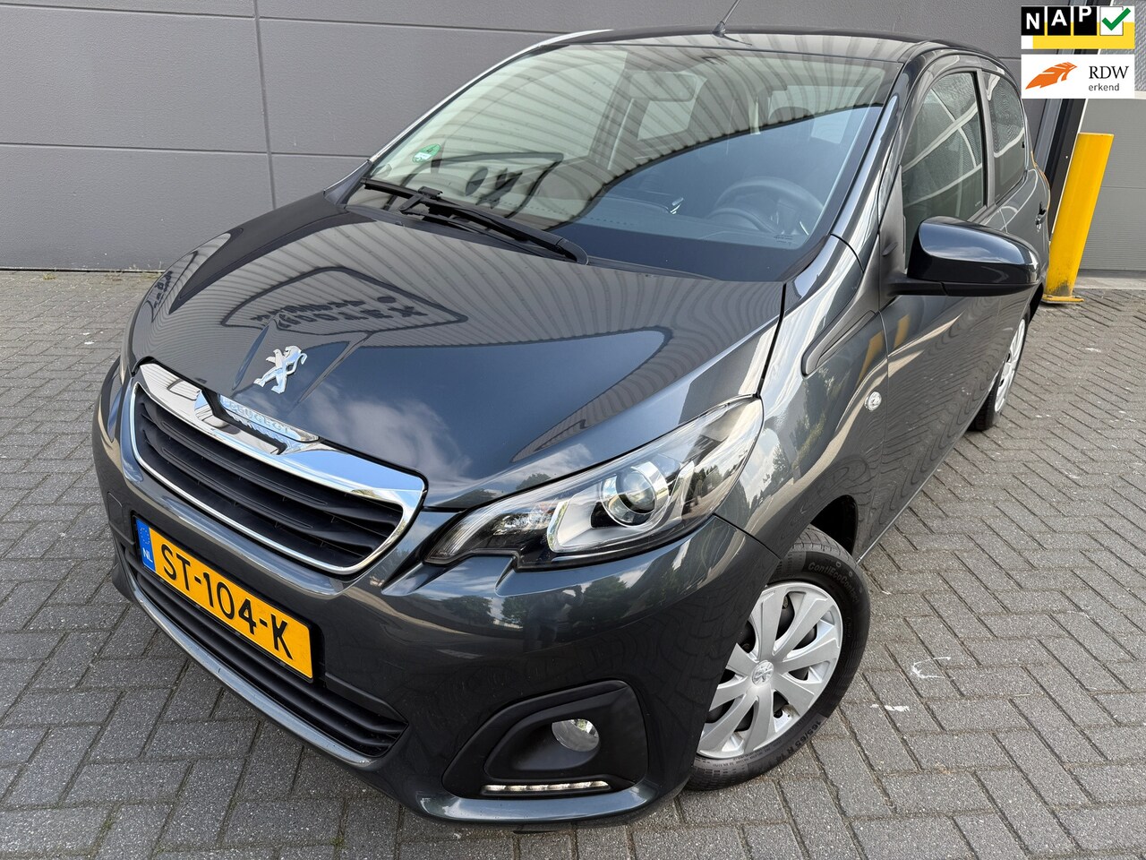 Peugeot 108 - 1.0 e-VTi Active*NAVI-CarPlay*APK*NAP*AIRCO*ELKT-RAAM*ISOFIX* Bluetooth - AutoWereld.nl