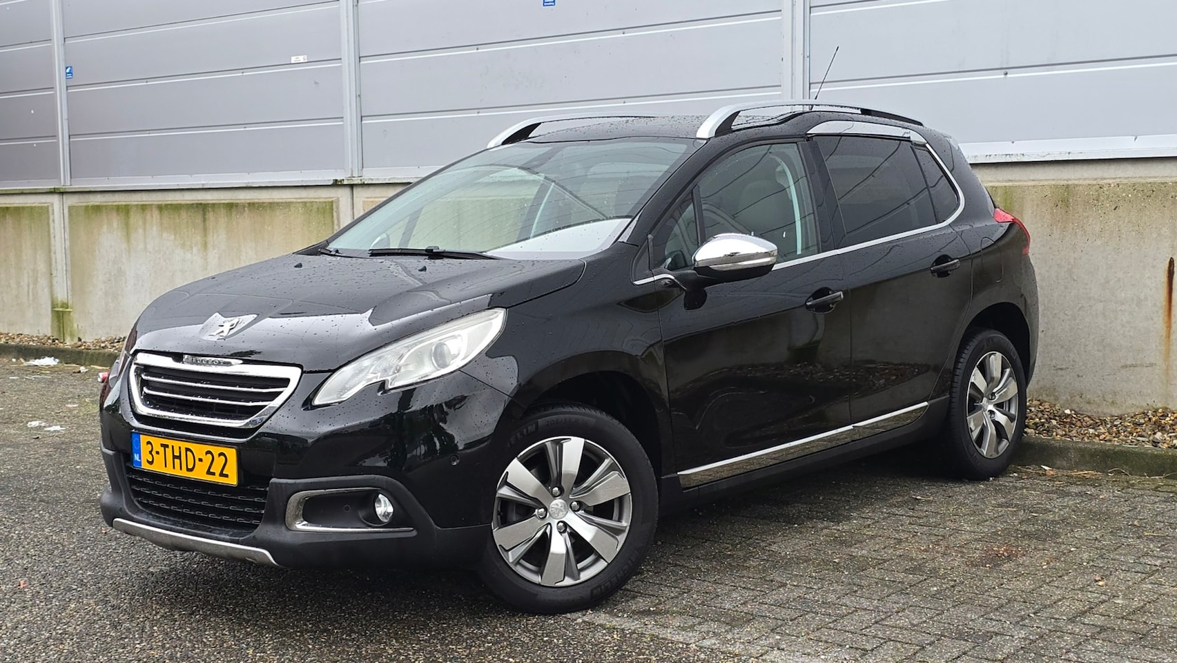 Peugeot 2008 - 1.2 VTi Allure Pack Premium Plus 1.2 VTi Allure Pack Premium Plus - AutoWereld.nl