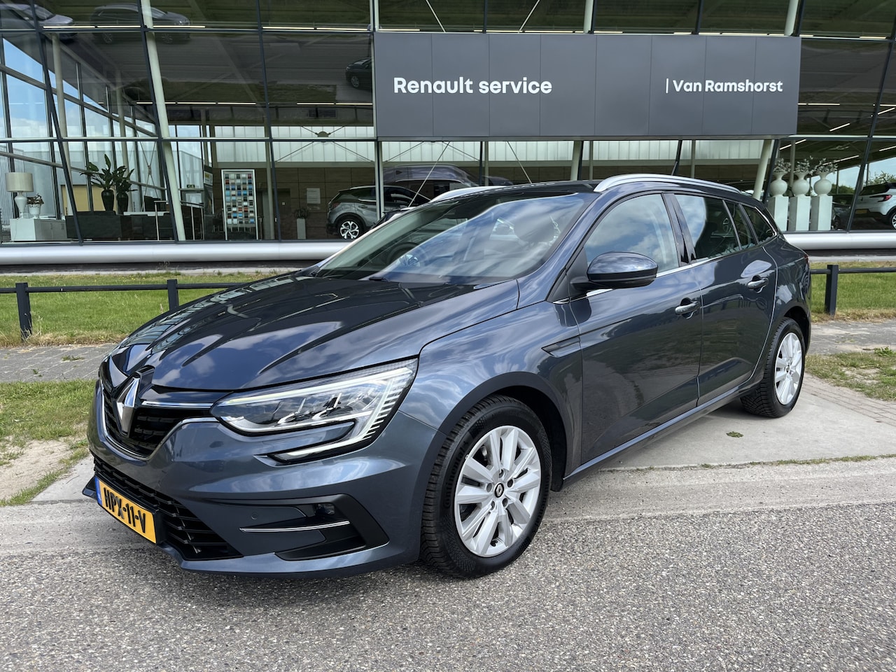 Renault Mégane Estate - 1.5 Blue dCi Business / Dealer onderhouden / Automaat / Appple Carplay-Android Auto / Clim - AutoWereld.nl