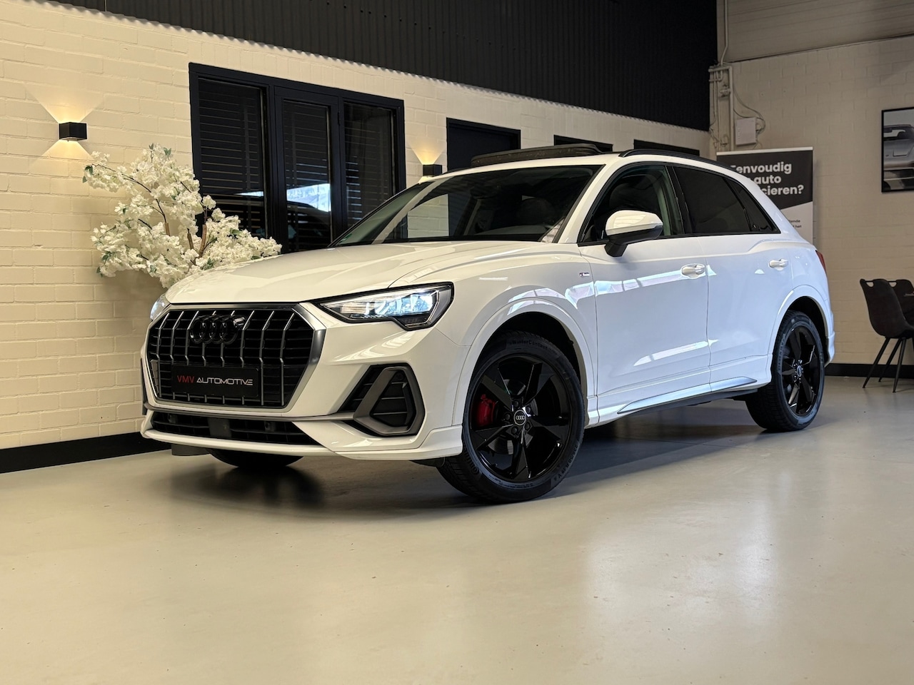 Audi Q3 - 35 TFSI S-Line |Sfeerverlichting| Keyless|CarPlay|Nav|Xenon|Virtual |Stoelverwarming| - AutoWereld.nl