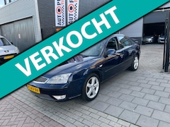 Ford Mondeo - 2.0-16V Platinum Automaat Trekhaak Airco PDC NAP APK
