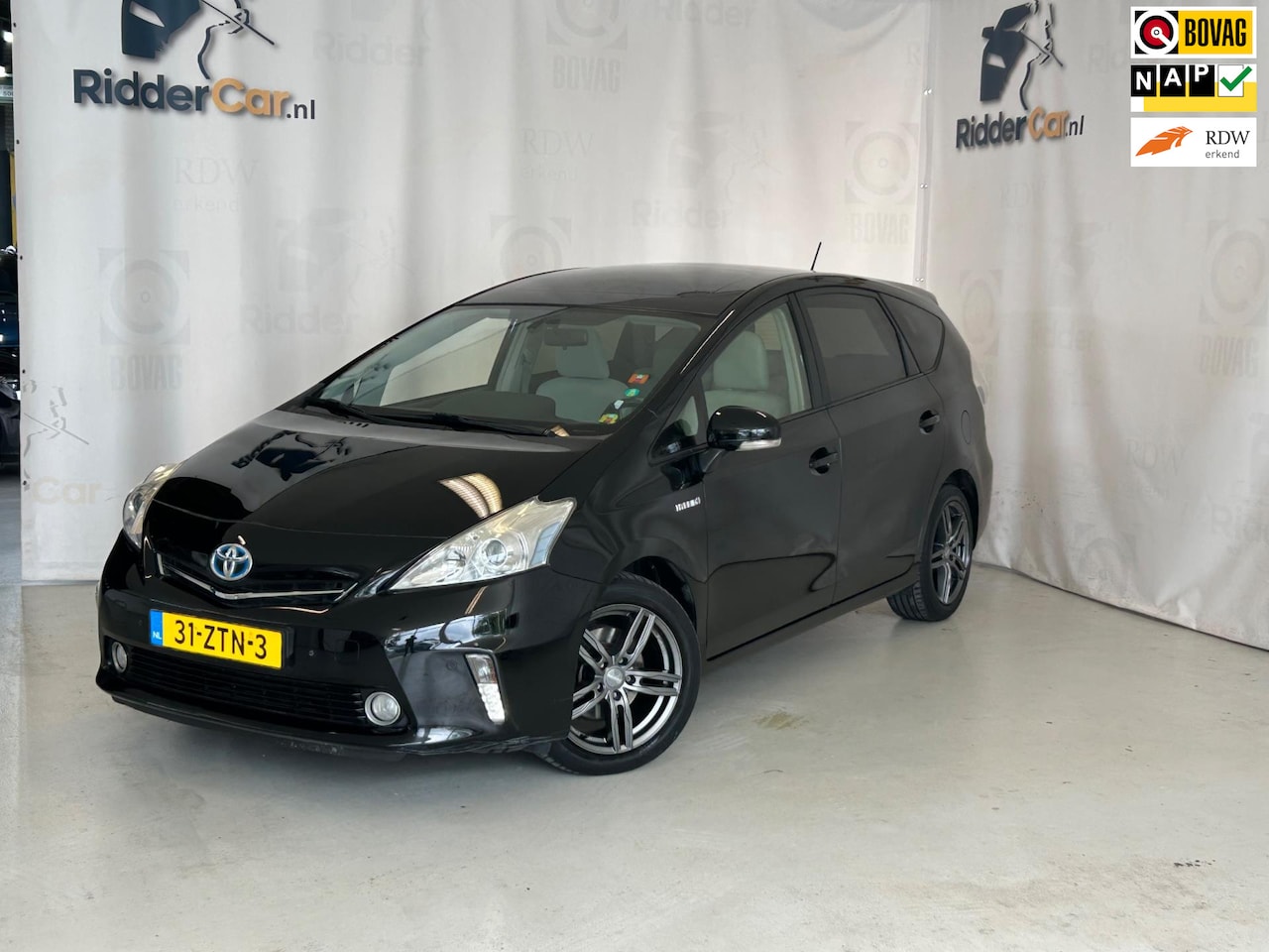 Toyota Prius Wagon - 1.8 Aspiration 7zits|2E EIG|AUTOMAAT|NAP|NAVI|AIRCO|CRUISE - AutoWereld.nl