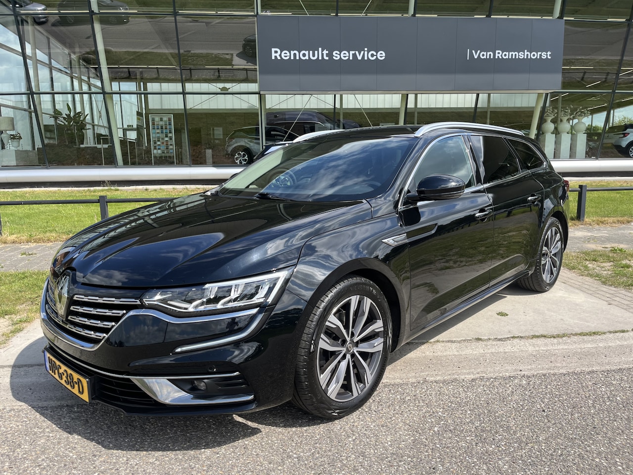 Renault Talisman Estate - 2.0 dCi 160 PK Business Intens / Automaat / Camera / Apple Carplay - Android Auto / Keyles - AutoWereld.nl