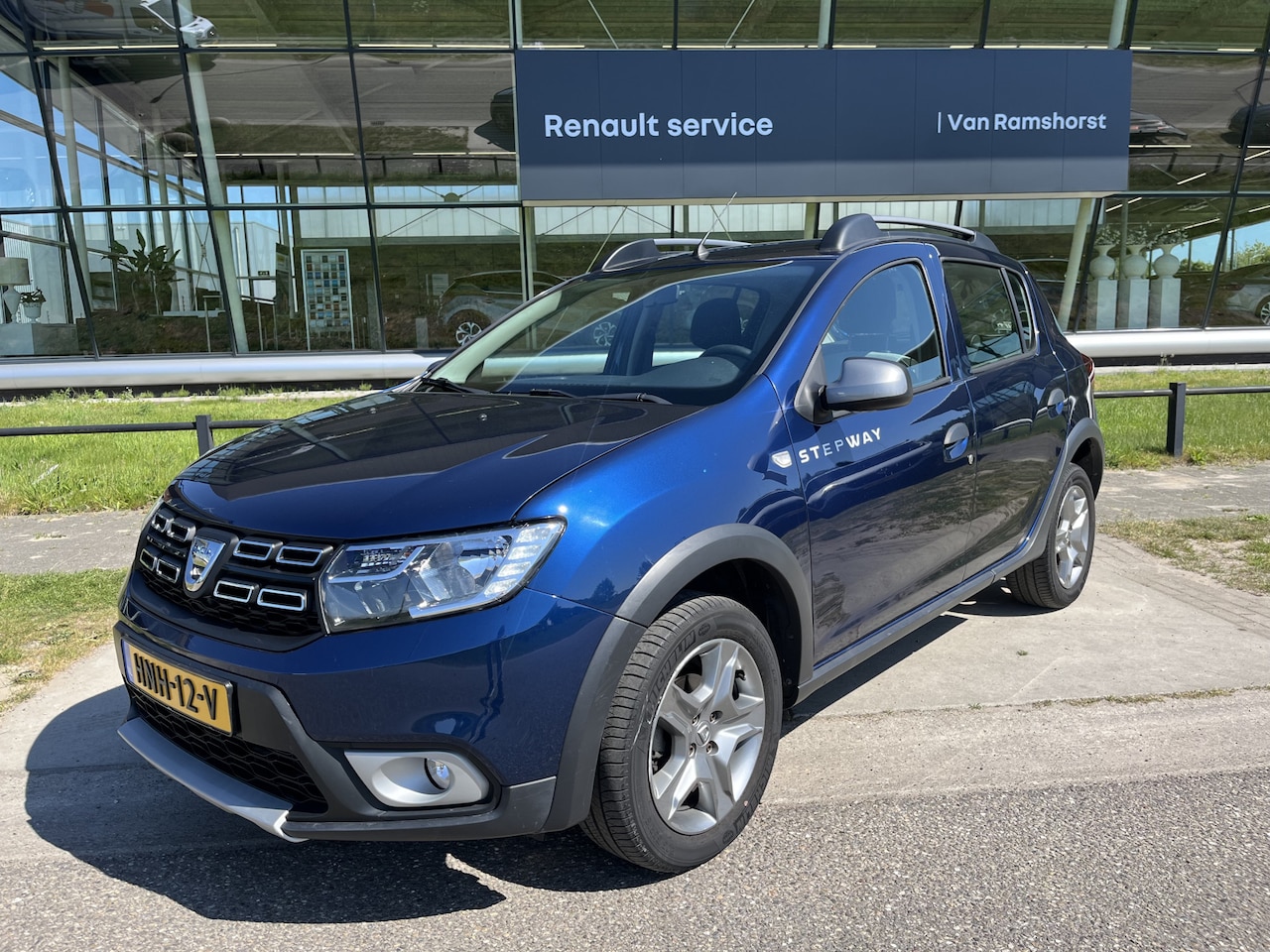 Dacia Sandero Stepway - 0.9 TCe 90PK /Navigatie/ Mooie KM stand !! - AutoWereld.nl