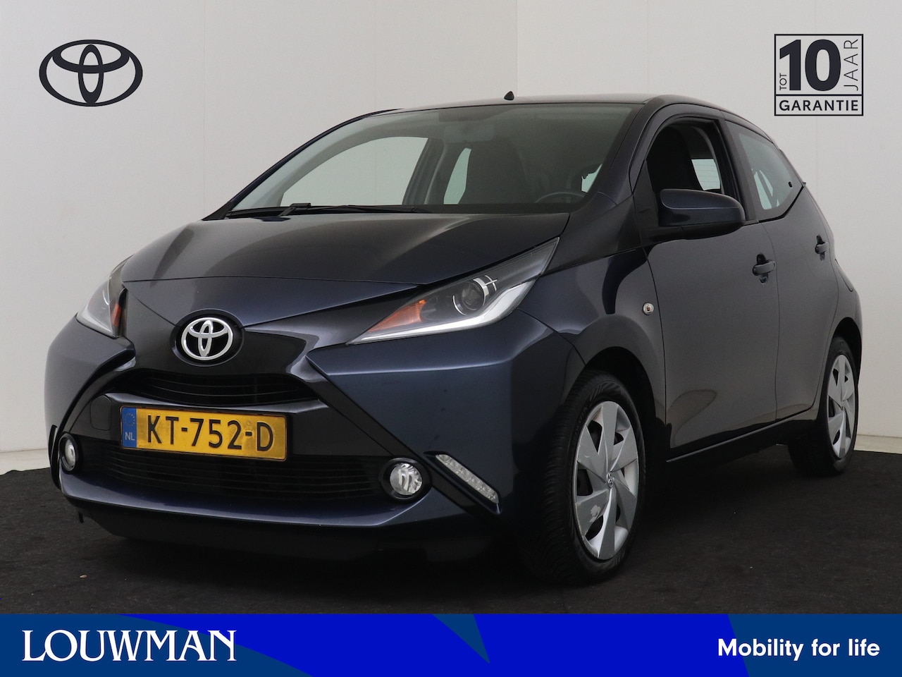 Toyota Aygo - 1.0 VVT-i x-play Camera | Airconditioning - AutoWereld.nl
