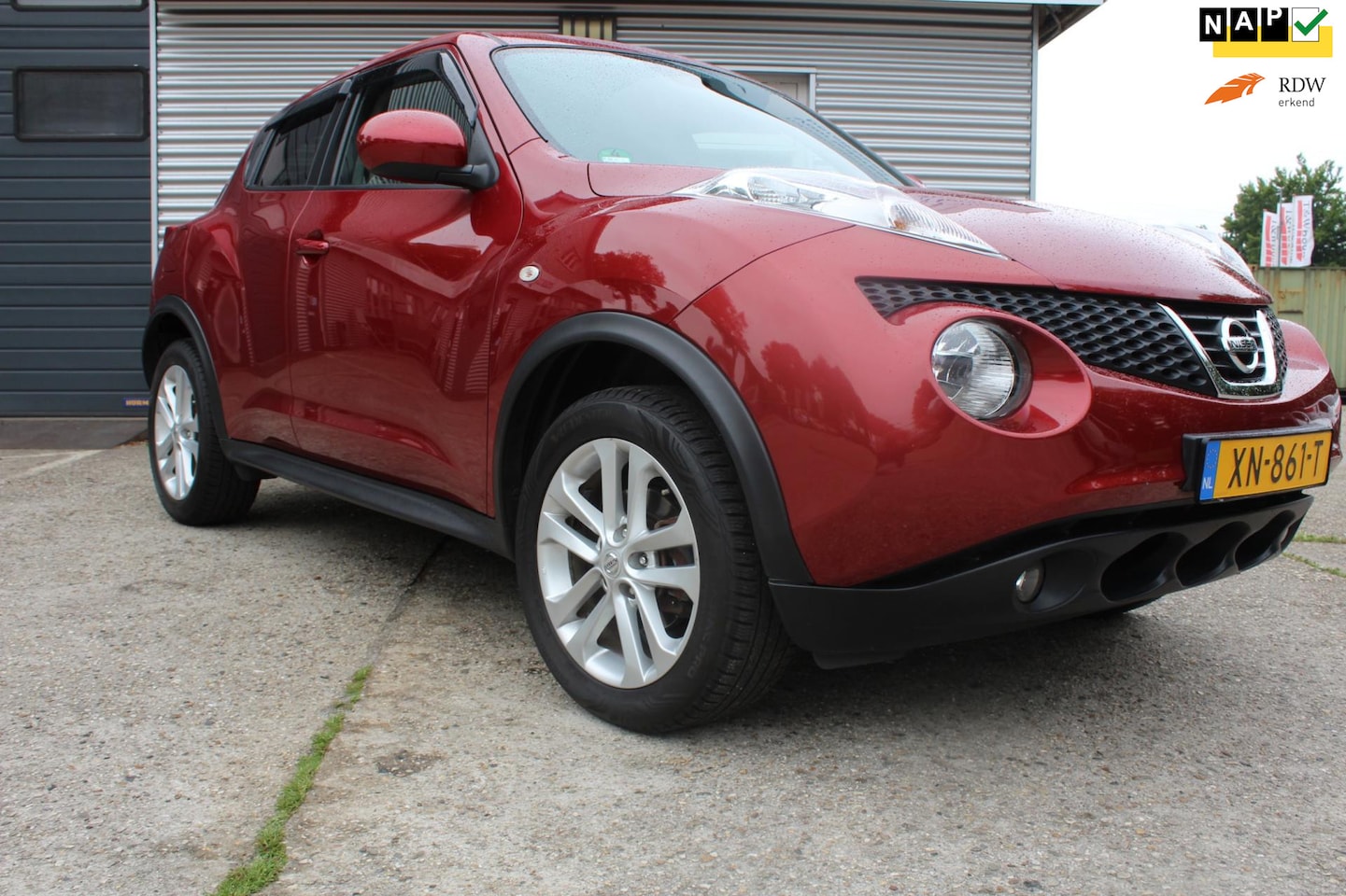 Nissan Juke - 1.6 Acenta 1.6 Acenta 5-deurs, trekhaak, airco, parkeersensoren, boekjes, cruise-control, getint glas - AutoWereld.nl