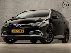 Toyota Auris Touring Sports - 1.8 Hybrid Sport Automaat (PANORAMADAK, NAVIGATIE, LEDER, STOELVERWARMING, CAMERA, SPORTST