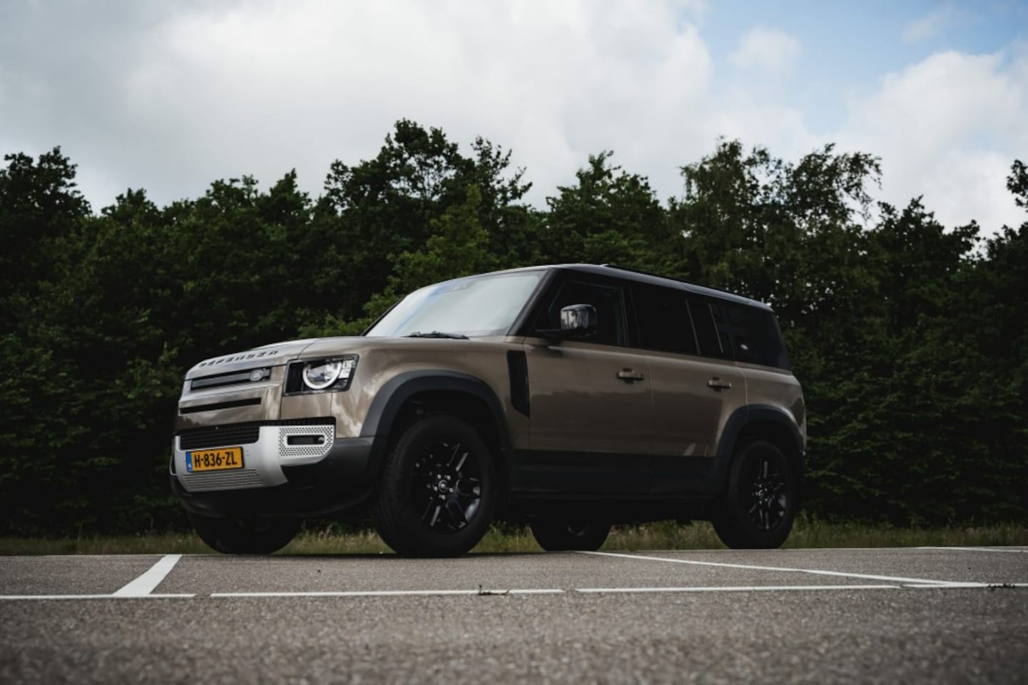 Land Rover Defender - SE - AutoWereld.nl