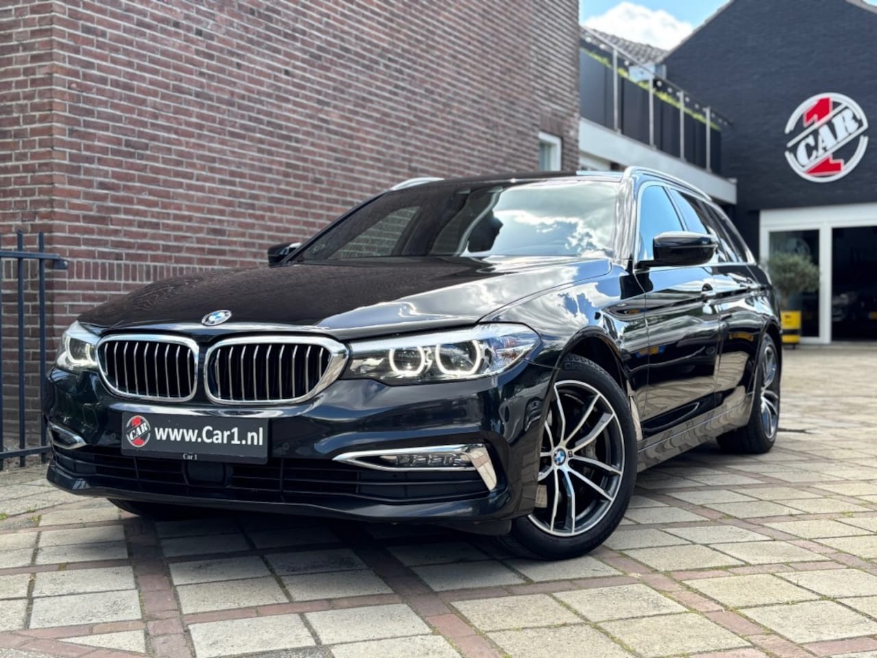 BMW 5-serie - 540i xDrive High Executive 18 INCH M PAKKET LEDER CRUISE HEAD UP - AutoWereld.nl