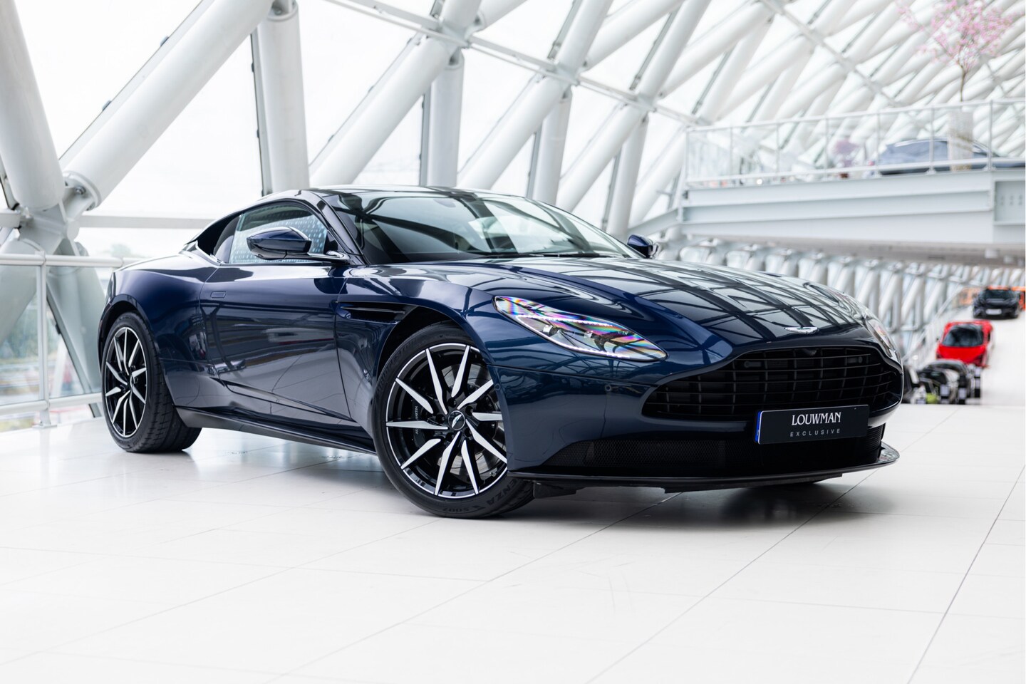 Aston Martin V8 Coupé - DB11 4.0 | Brown Leather | - AutoWereld.nl