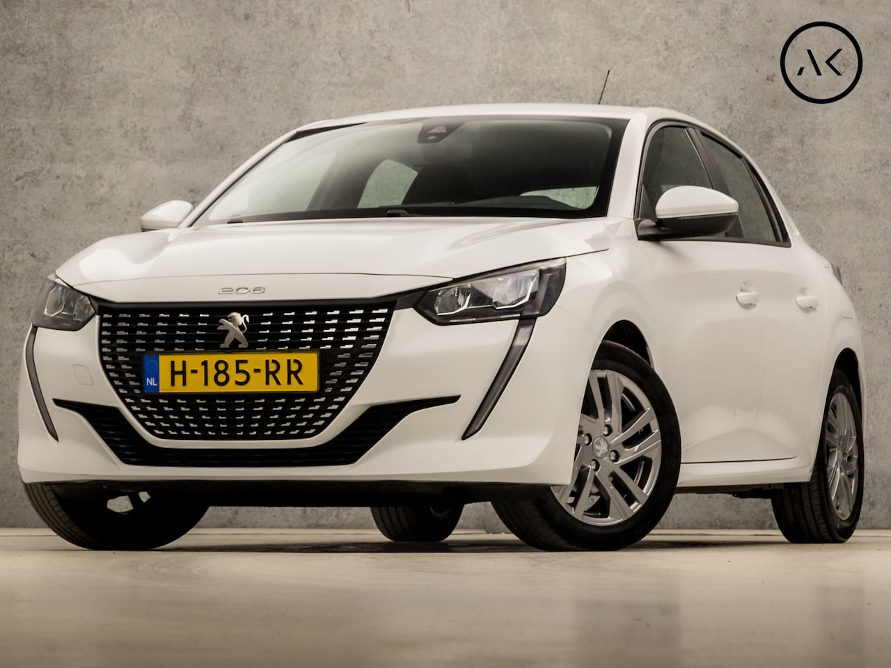 Peugeot 208 - 1.2 PureTech Sport (APPLE CARPLAY, GROOT NAVI, 360 CAMERA, LM VELGEN, SPORTSTOELEN, LANE A - AutoWereld.nl
