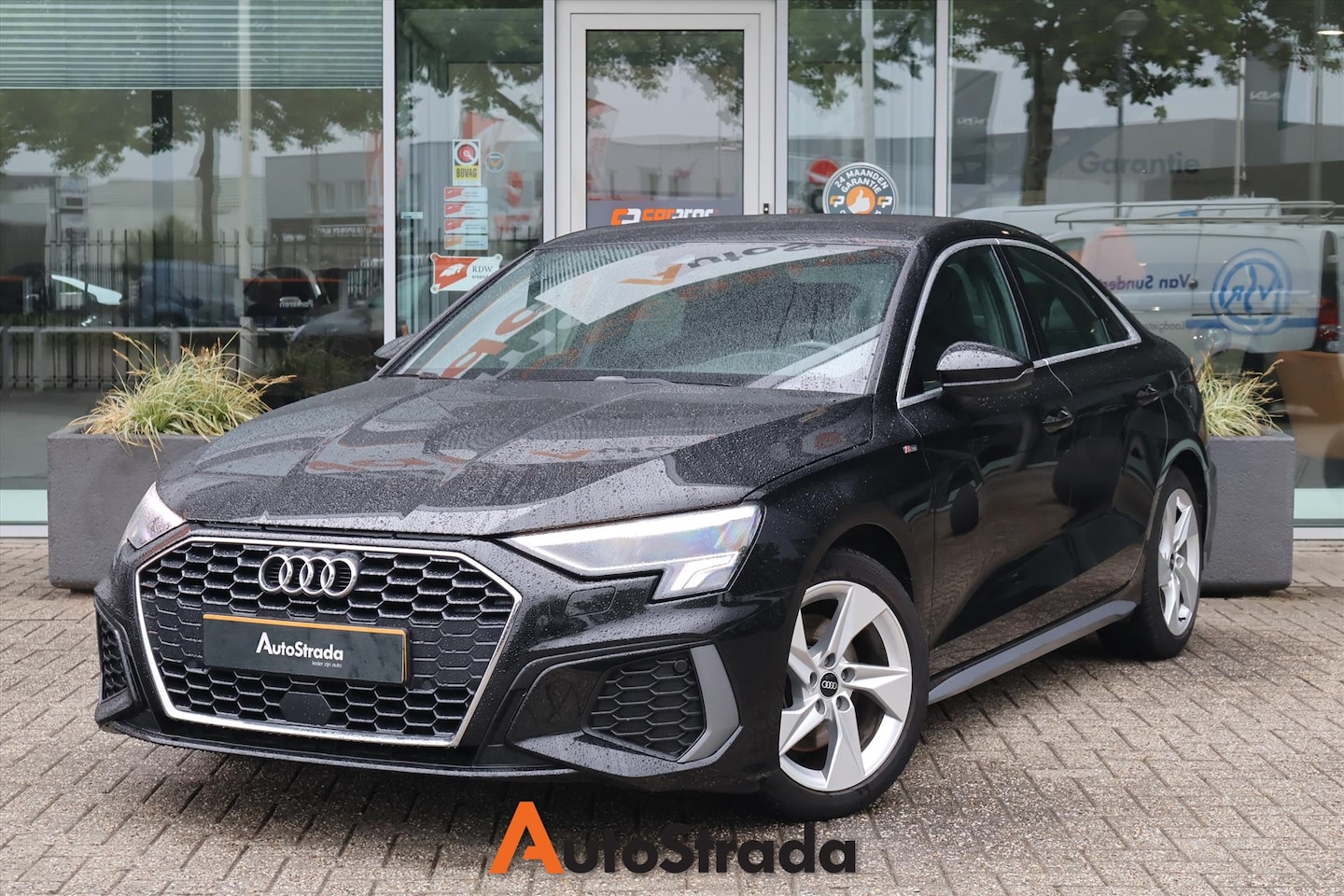 Audi A3 Limousine - 35 S-Line TFSI 150pk | Navi | Virtual | Cruise | Climate | Sportstoelen | LED | Carplay | - AutoWereld.nl