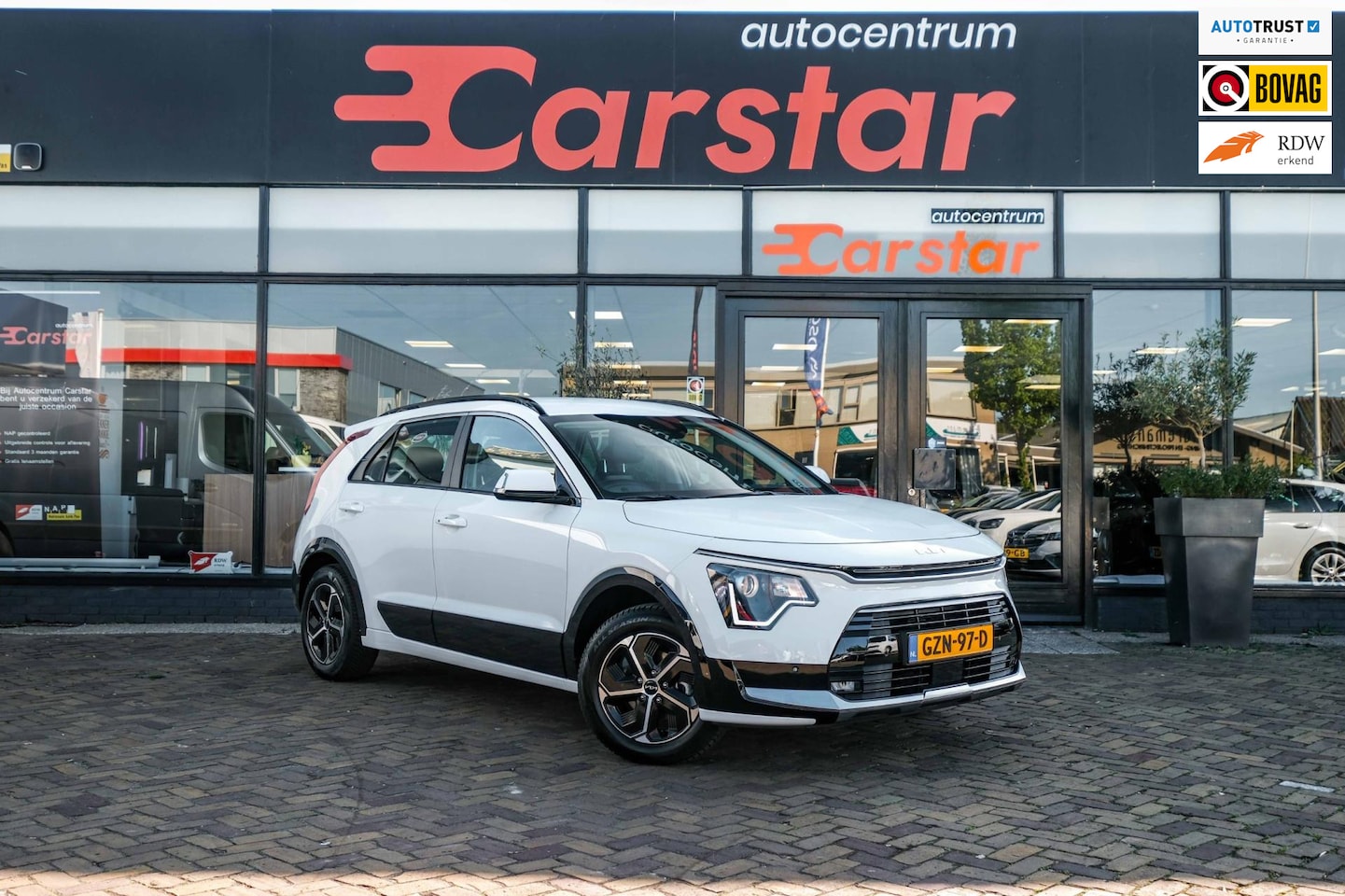 Kia Niro - 1.6 GDi Hybrid DynamicLine|GLOEDNIEUW|LANE ASS|CAM. - AutoWereld.nl
