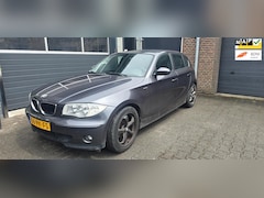 BMW 1-serie - 118i High Executive export lees tekts