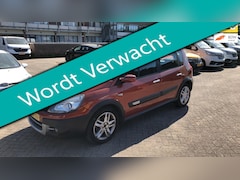 Renault Scénic - 2.0-16V 135pk Conquest 2e eig. Clima Navi Trekhaak 1300kg